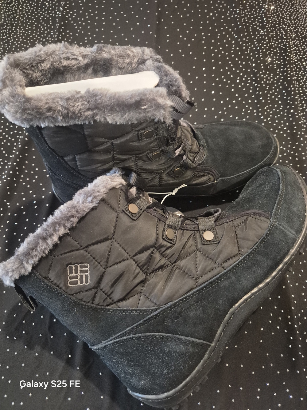 Columbia Women's Gray Quilted Winter Lace-Up Boots with Faux Fur Trim